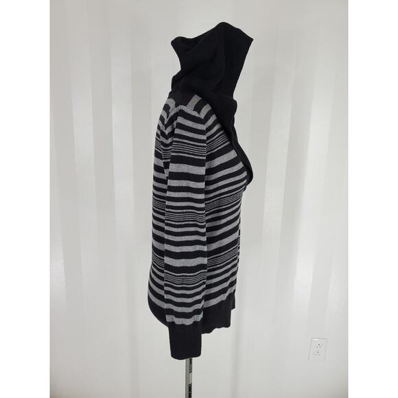 BANANA REPUBLIC Women's Black & Gray Striped Hooded Sweater Sz M - Picture 2 of 11